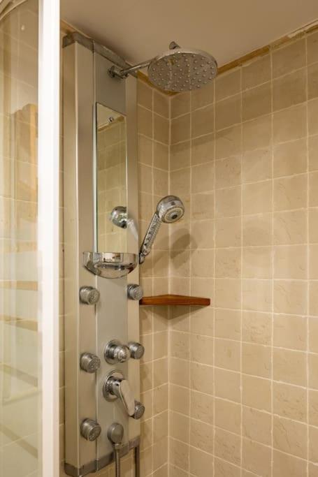 Beautiful Apartment In Malasana For 3 Pax - Ferrer Madrid Bagian luar foto