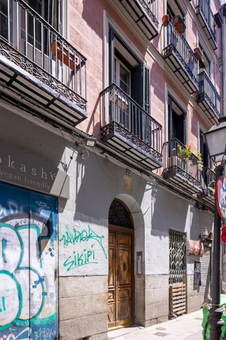 Beautiful Apartment In Malasana For 3 Pax - Ferrer Madrid Bagian luar foto