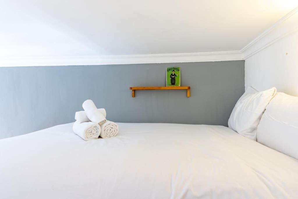 Beautiful Apartment In Malasana For 3 Pax - Ferrer Madrid Bagian luar foto